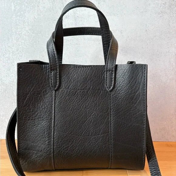 NEW ~PORTLAND LEATHER GOODS~ Lola Crossbody Tote in Black Leather - Picture 2 of 9